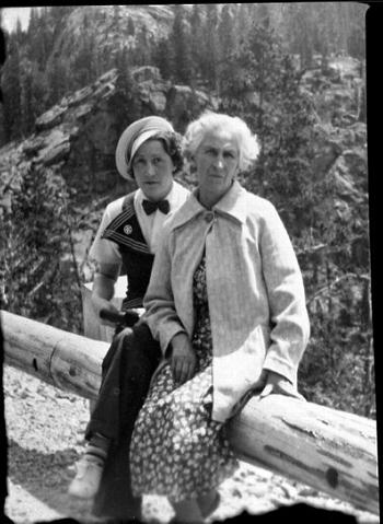 @McCoy, Croft, Marionette (Mamie) Donaldson, Neg321-001
