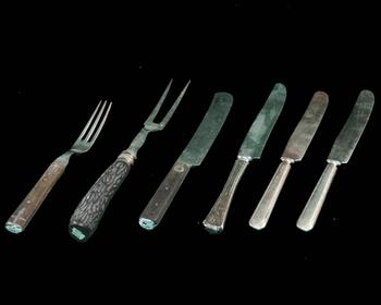 Flatware, fork, serving fork, and 4 table knives , Henderson (Vedo) Heninger